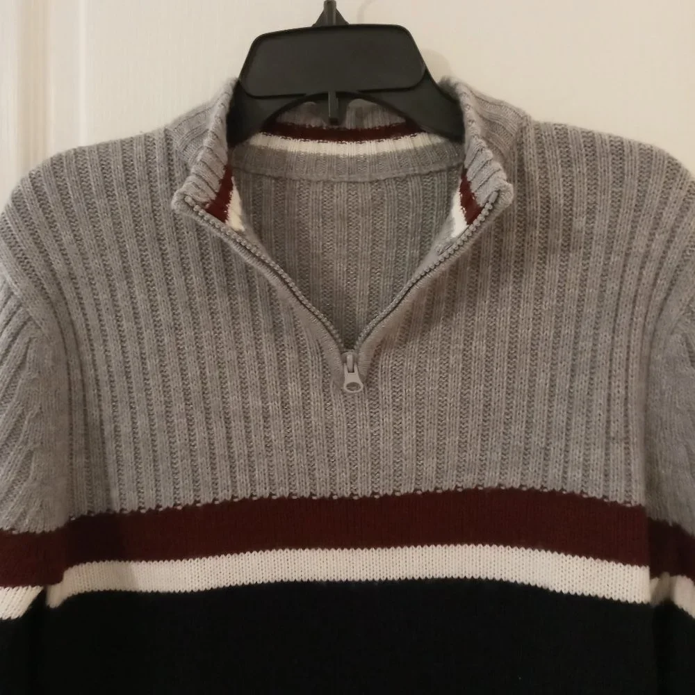 Men's 1/4 zip sweater size M - Picture 3 of 4
